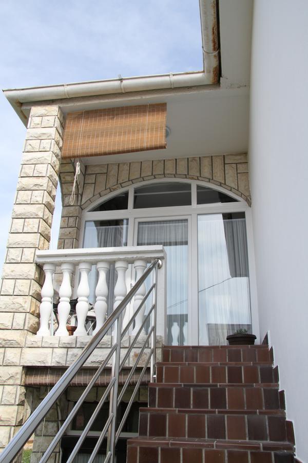 Apartment Paula With Private Jacuzzi And Parking- Near The Beach Задар Экстерьер фото